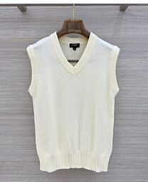 Chanel Women's Ribbed-Neck Knit Vest Cream